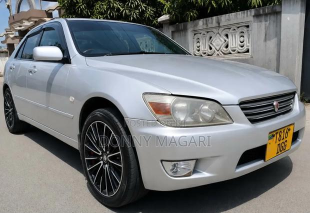 Toyota Altezza 2004 Silver