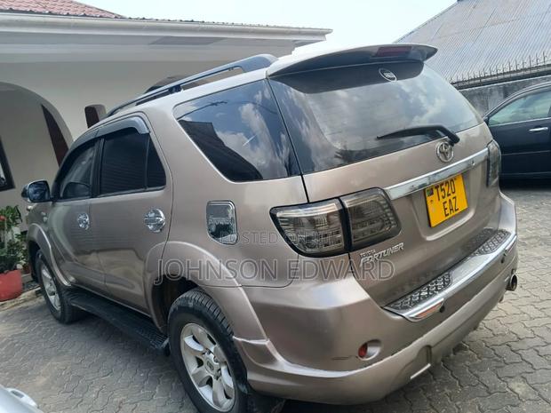 Toyota Fortuner 2018 Brown
