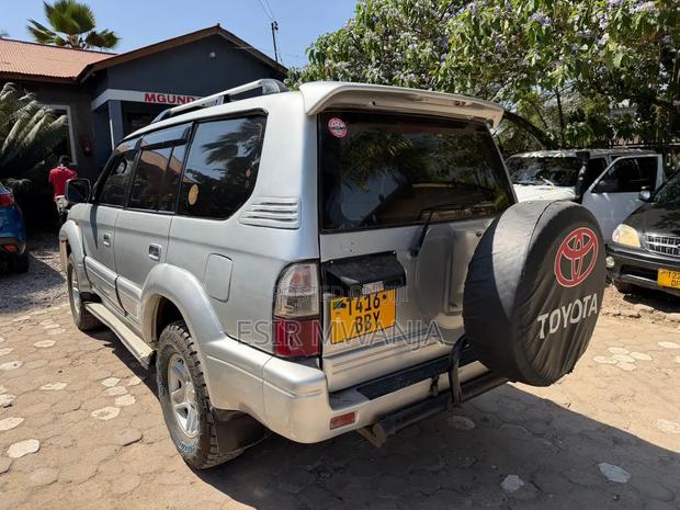 Toyota Land Cruiser Prado 2003 Silver