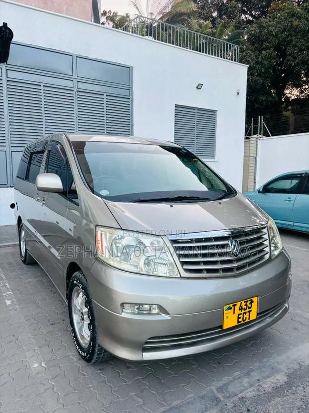 Toyota Alphard 2005 Silver