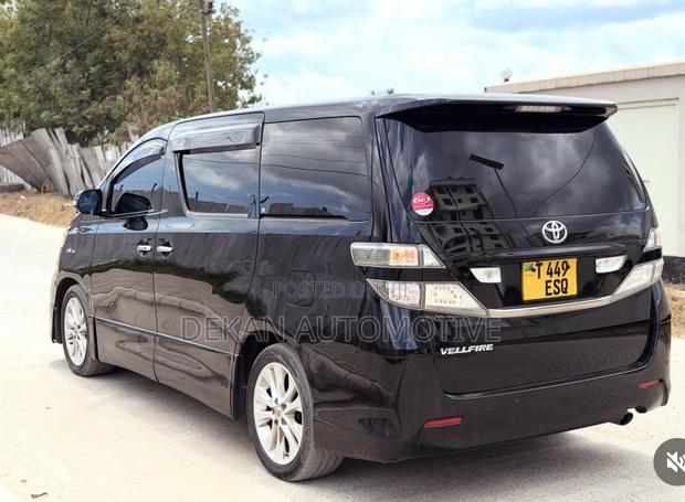 Toyota Vellfire V 2.4 4WD 7-Seater 2011 Black