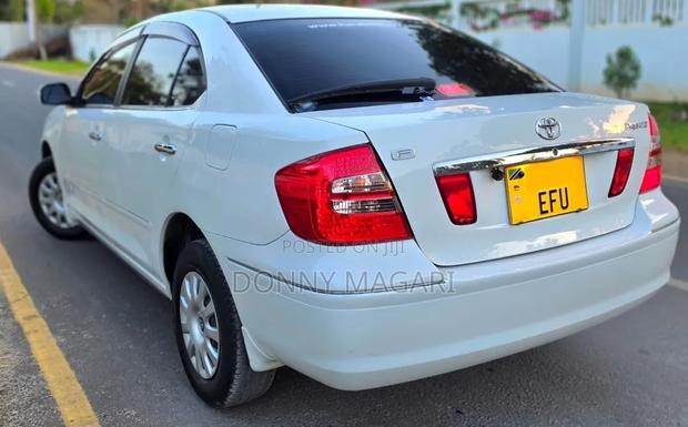 Toyota Premio 2006 White