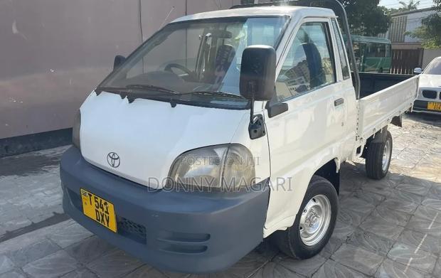 Toyota TownAce 2010 White