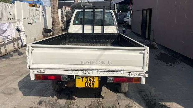 Toyota TownAce 2010 White