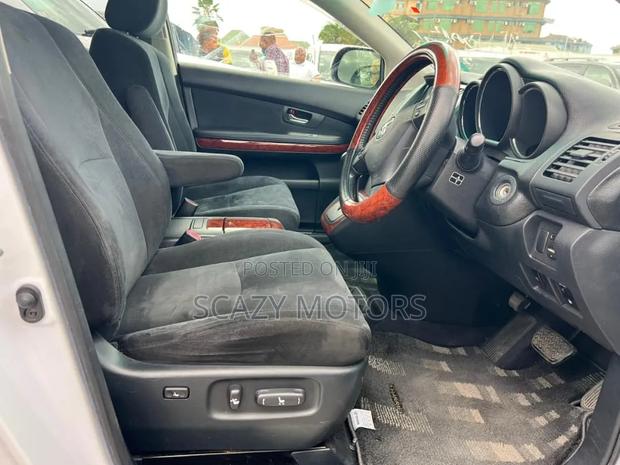 Toyota Harrier 2006 White