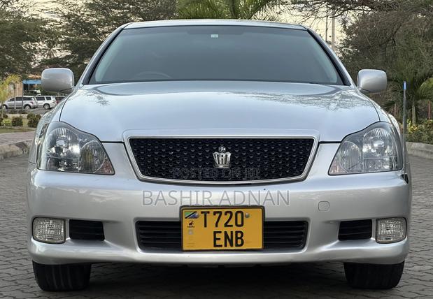 Toyota Crown 2006 Silver