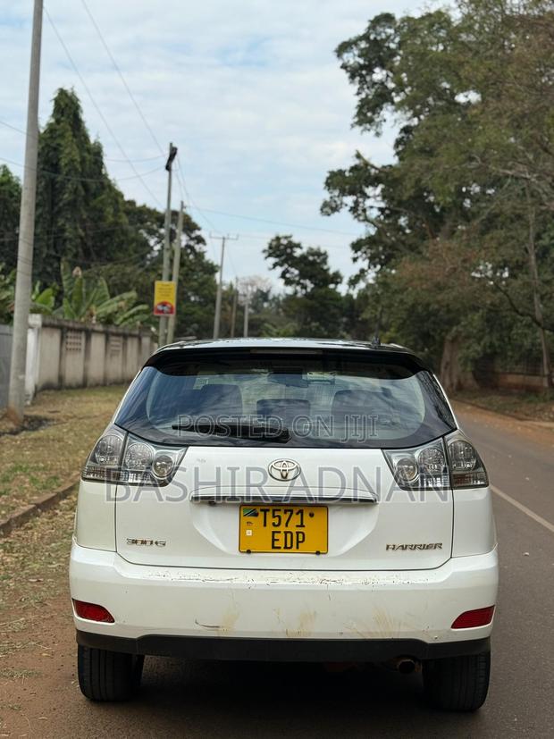 Toyota Harrier 3.0 V6 2005 Pearl