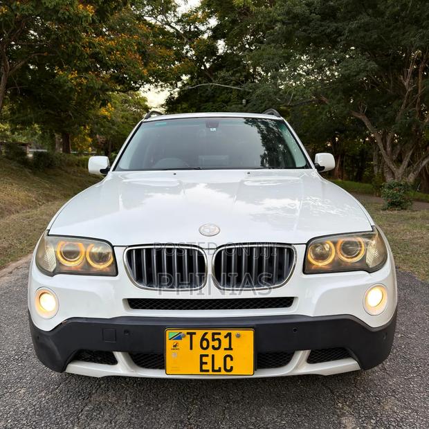 BMW X3 xDrive30i 2010 White