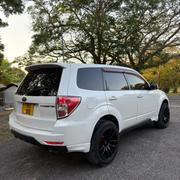Subaru Forester 2010 White for sale