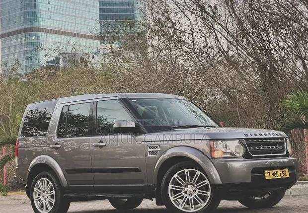 Land Rover Discovery 2011 Silver