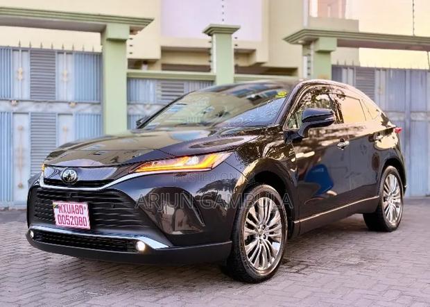 Toyota Harrier 2022 Black