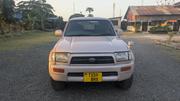 Toyota Hilux Surf 2.7 SSR 2000 Pearl for sale