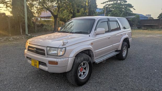 Toyota Hilux Surf 2.7 SSR 2000 Pearl