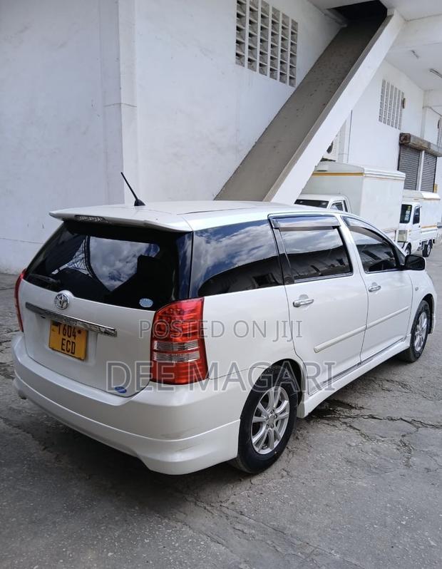 Toyota Wish 2004 White
