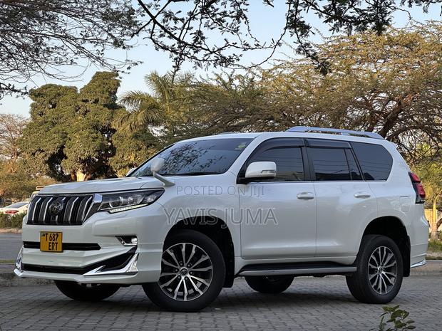 Toyota Land Cruiser Prado 2018 White