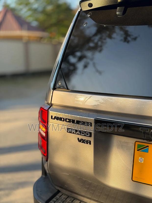 Toyota Land Cruiser Prado 2025 Brown