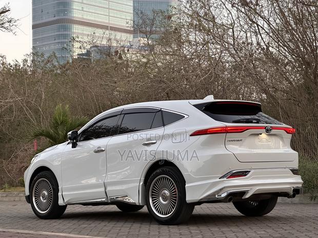 Toyota Harrier 2021 White