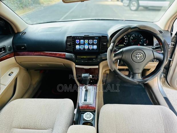 Toyota Premio 2005 Silver