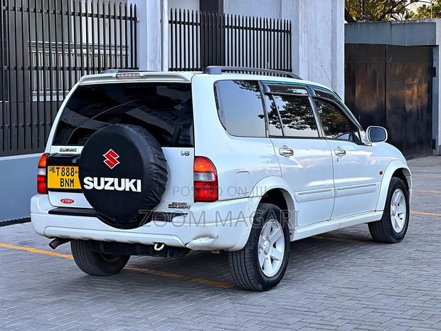 Suzuki Grand Vitara 2005 Silver