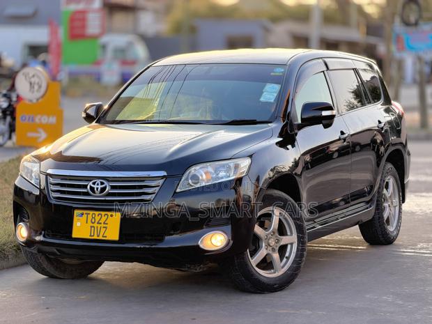 Toyota Vanguard 2010 Black
