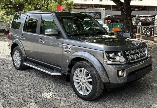 Land Rover Discovery 2016 Gray