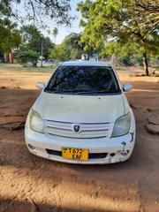 Toyota IST 2004 White for sale