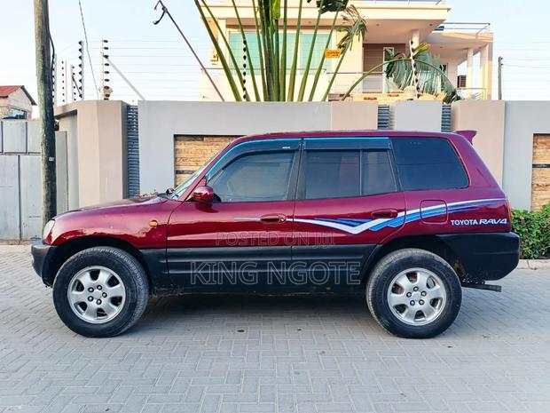 Toyota RAV4 Base 4x4 1999 Maroon