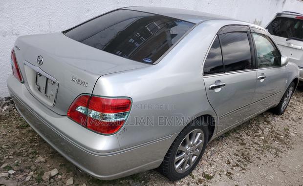 Toyota Brevis 2005 Silver