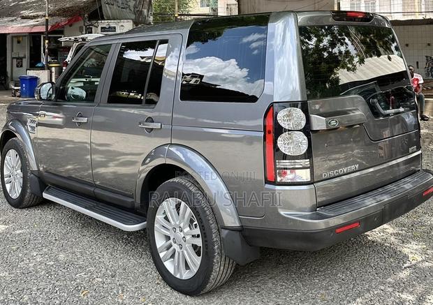 Land Rover Discovery 2016 Gray