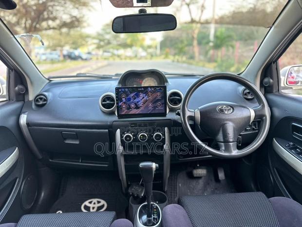 Toyota IST 2004 White