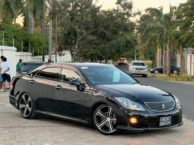 Toyota Crown 2009 Black