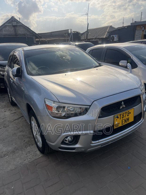 Mitsubishi RVR 2010 Silver