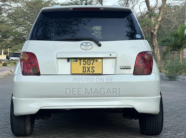 Toyota IST 2004 White
