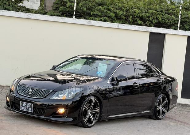 Toyota Crown 2009 Black