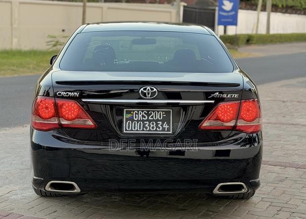 Toyota Crown 2009 Black