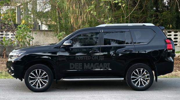 Toyota Land Cruiser Prado 2020 Black
