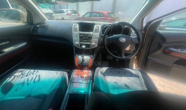 Toyota Harrier 2008 Gold