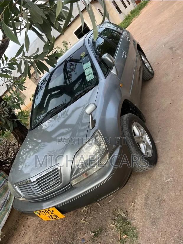 Toyota Harrier 2001 Silver