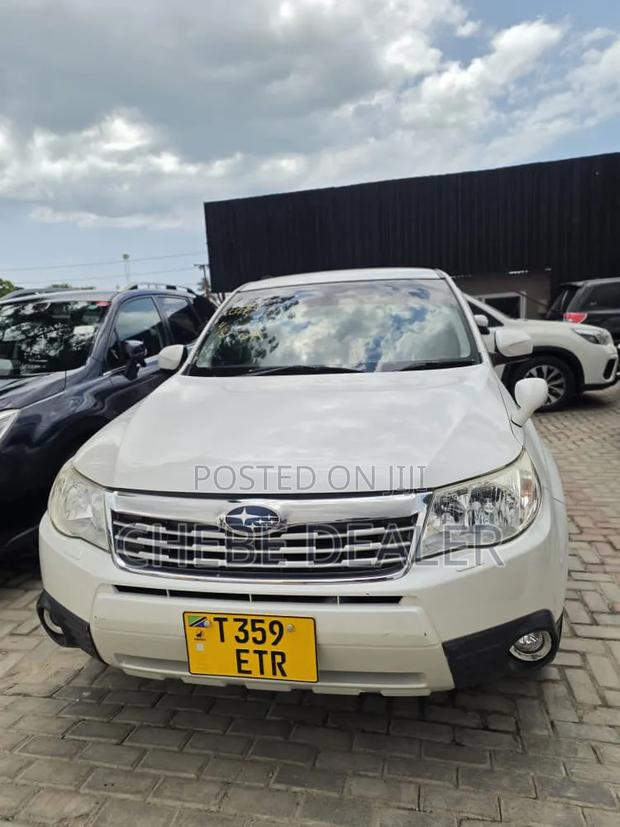 Subaru Forester 2010 White