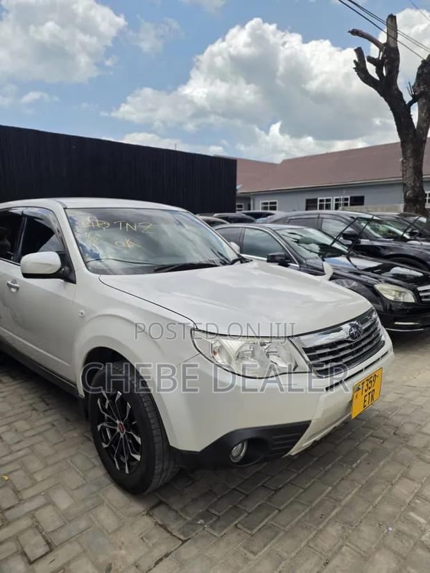 Subaru Forester 2010 White