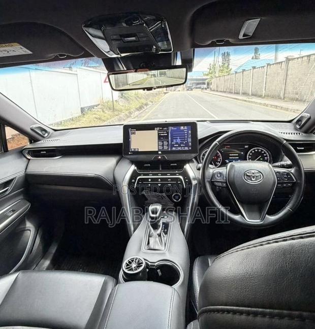 Toyota Harrier Z 2021 White