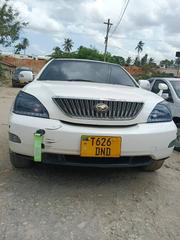 Toyota Harrier 2005 White for sale