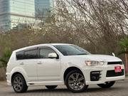 Mitsubishi Outlander 2011 White for sale