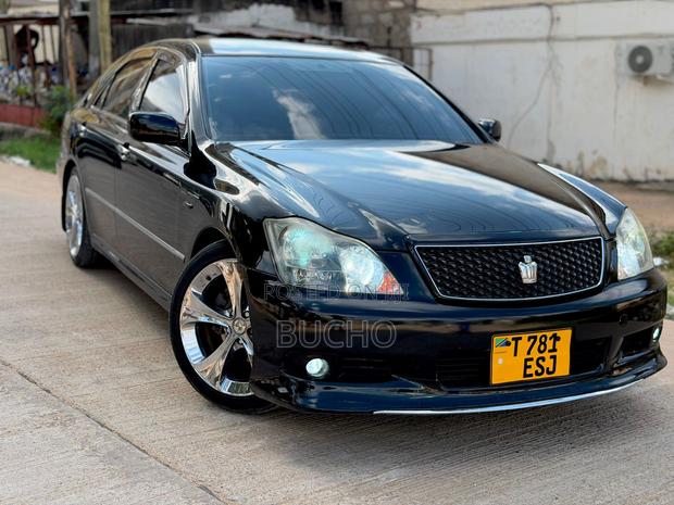Toyota Crown 2007 Black
