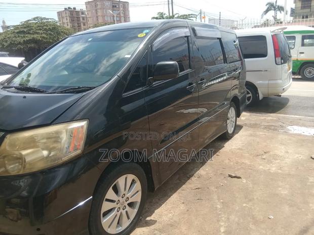 Toyota Alphard 2004 Black