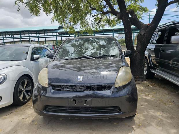 Toyota Passo 2005 Black