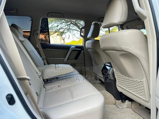 Toyota Land Cruiser Prado 2022 White