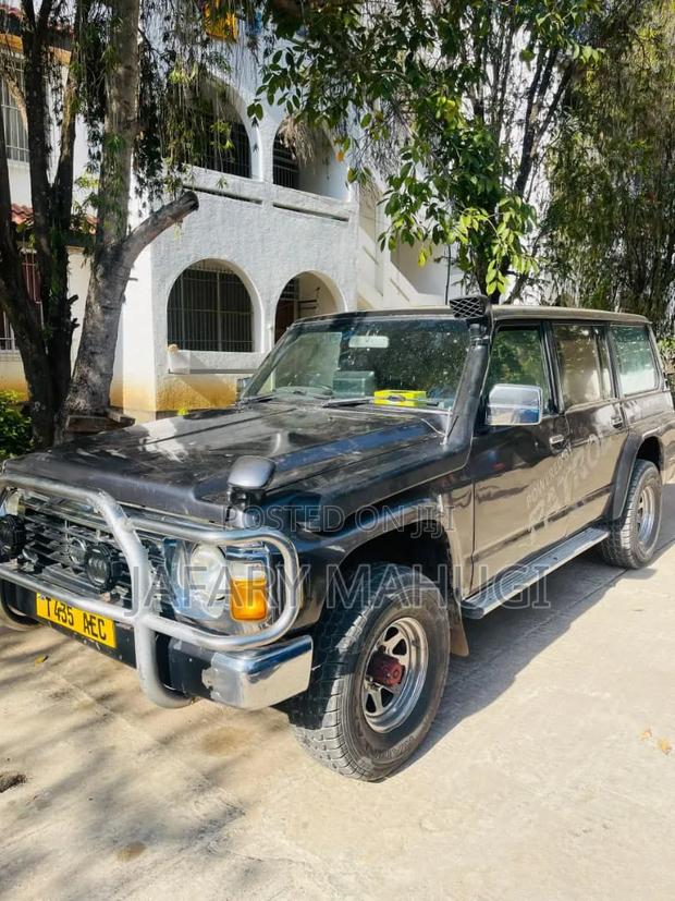 Nissan Patrol 1999 Gray