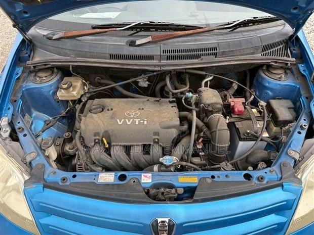Toyota IST 2004 Pearl