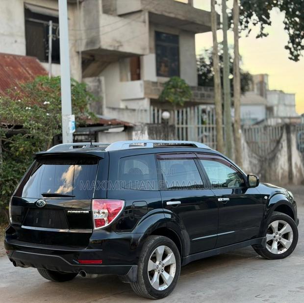 Subaru Forester 2011 Black